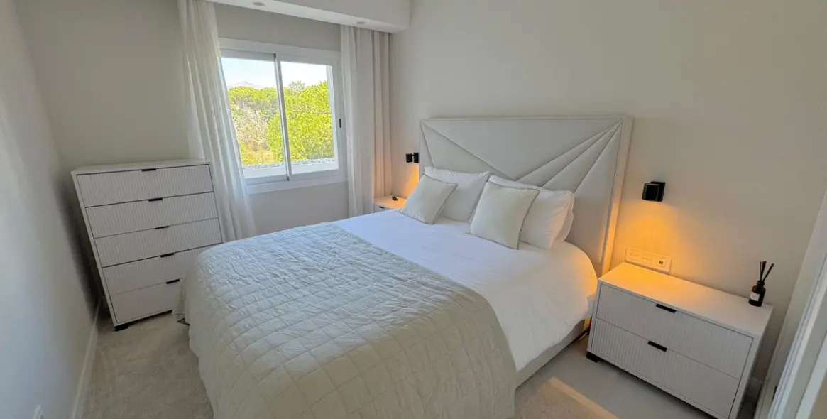 Sale of penthouse duplex in New Golden Mile 13