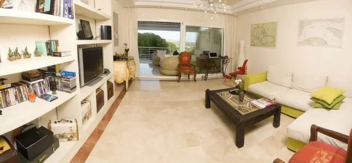 Venta de apartamento en planta baja en Nueva Andalucía 1