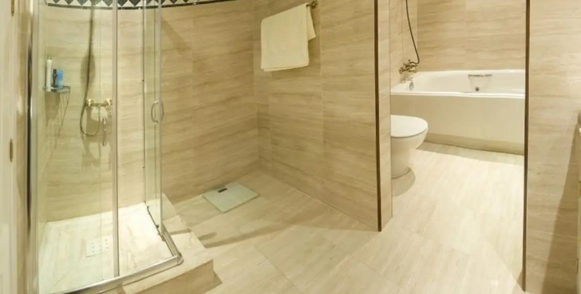 Venta de apartamento en planta baja en Nueva Andalucía 13