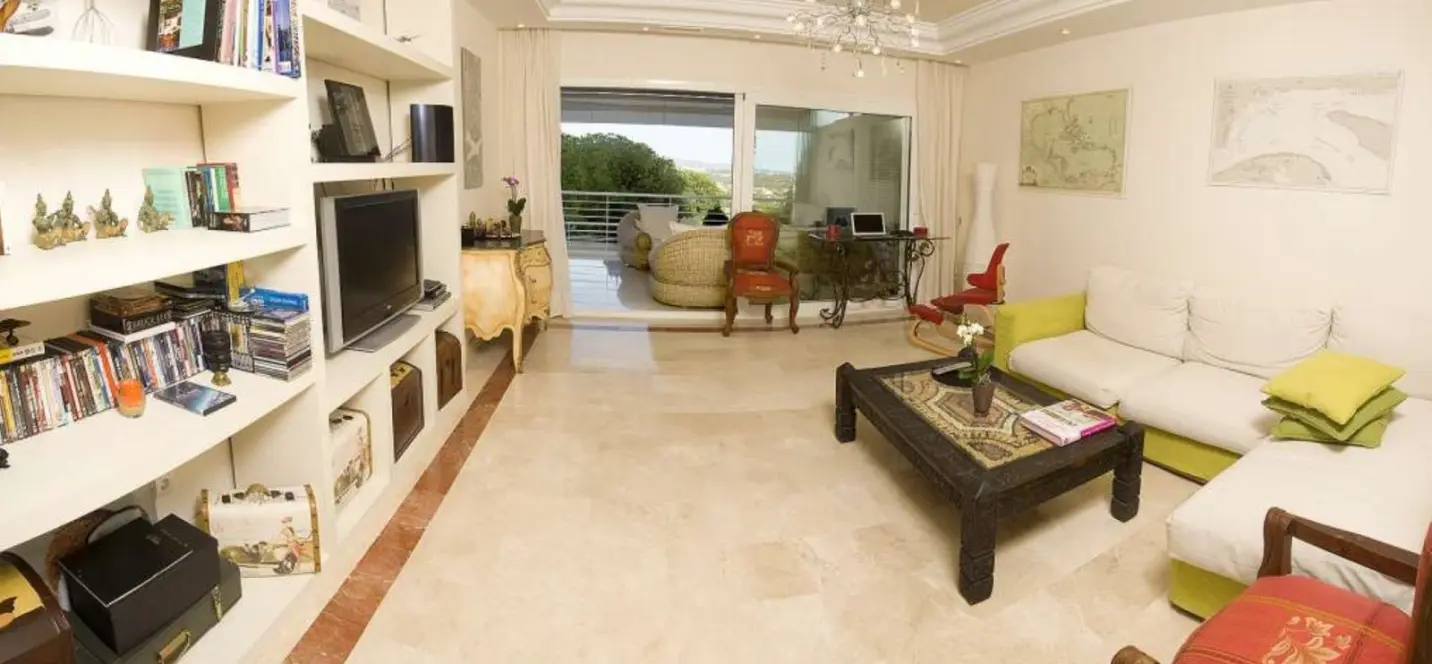 Venta de apartamento en planta baja en Nueva Andalucía 1