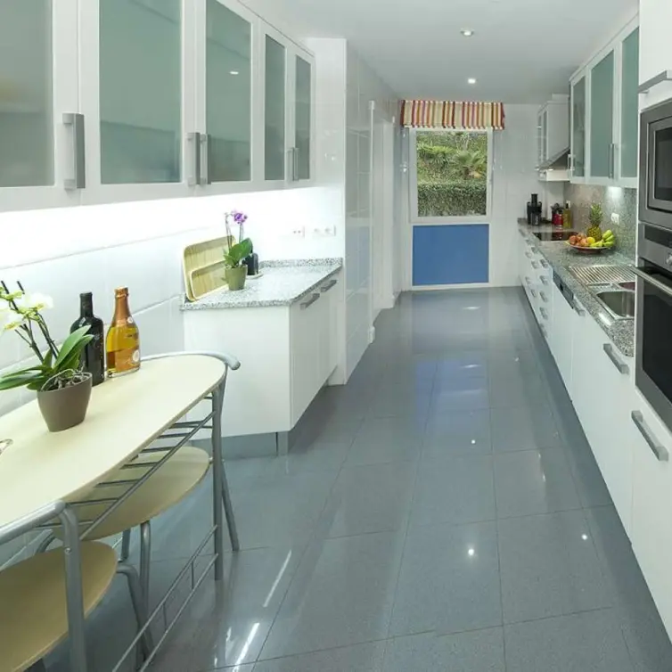 Venta de apartamento en planta baja en Nueva Andalucía
