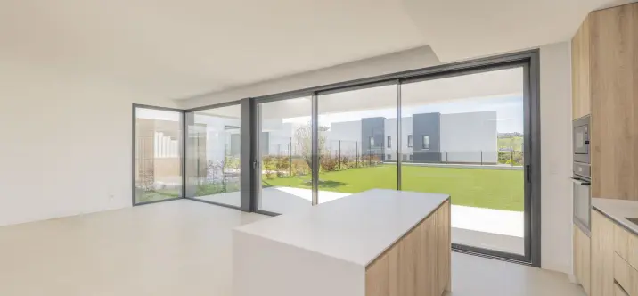 Alquiler a largo plazo de adosado en Estepona 1