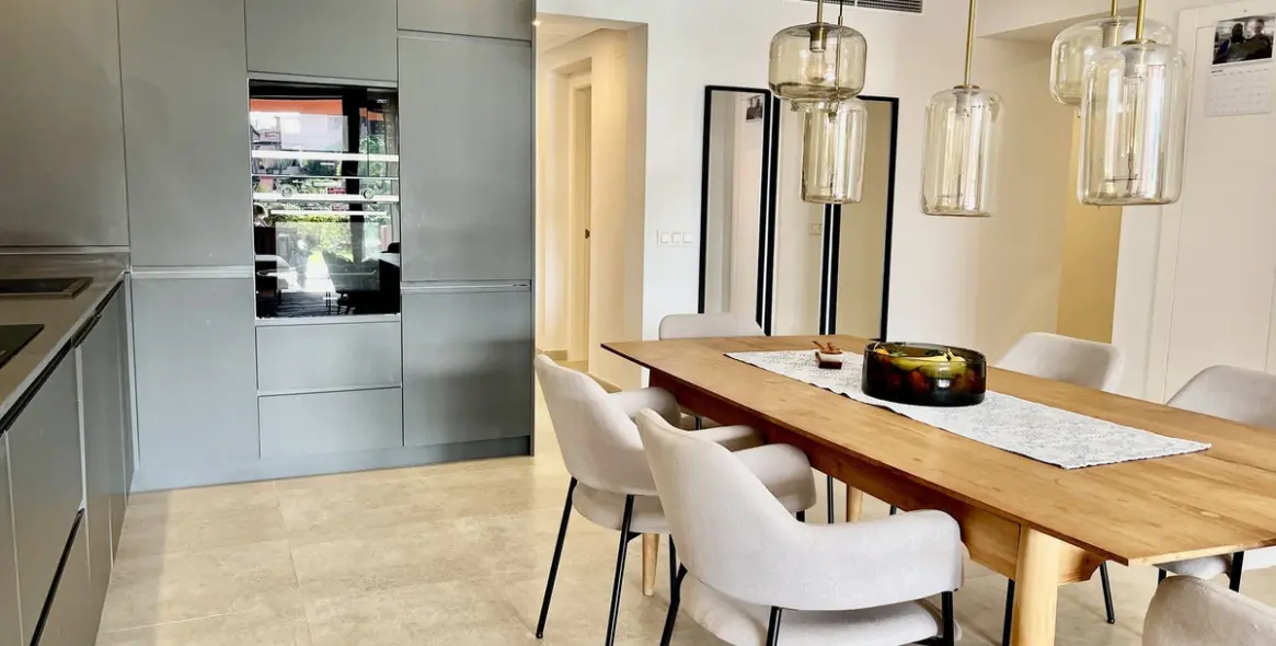 Продажа апартаментов на первом этаже в Estepona 13