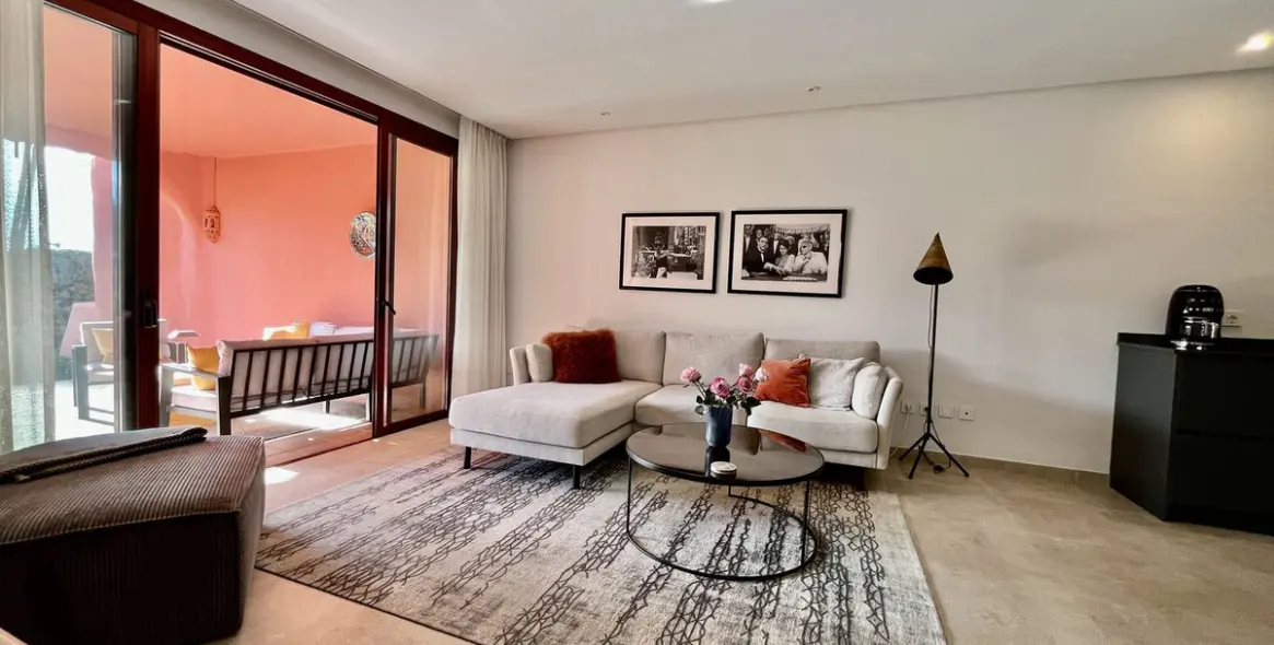 Продажа апартаментов на первом этаже в Estepona 17