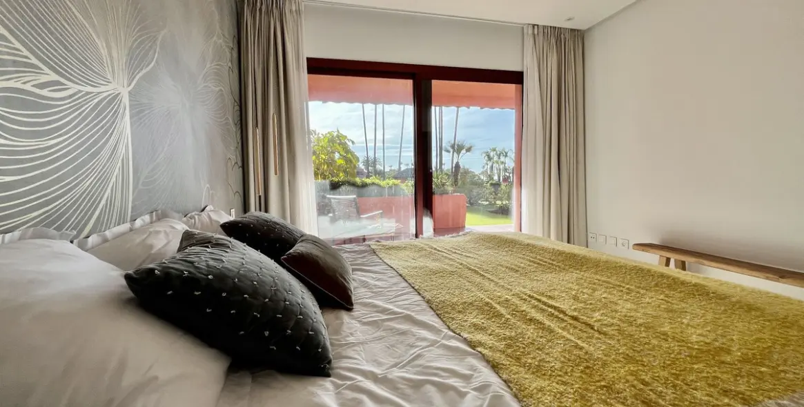 Продажа апартаментов на первом этаже в Estepona 20