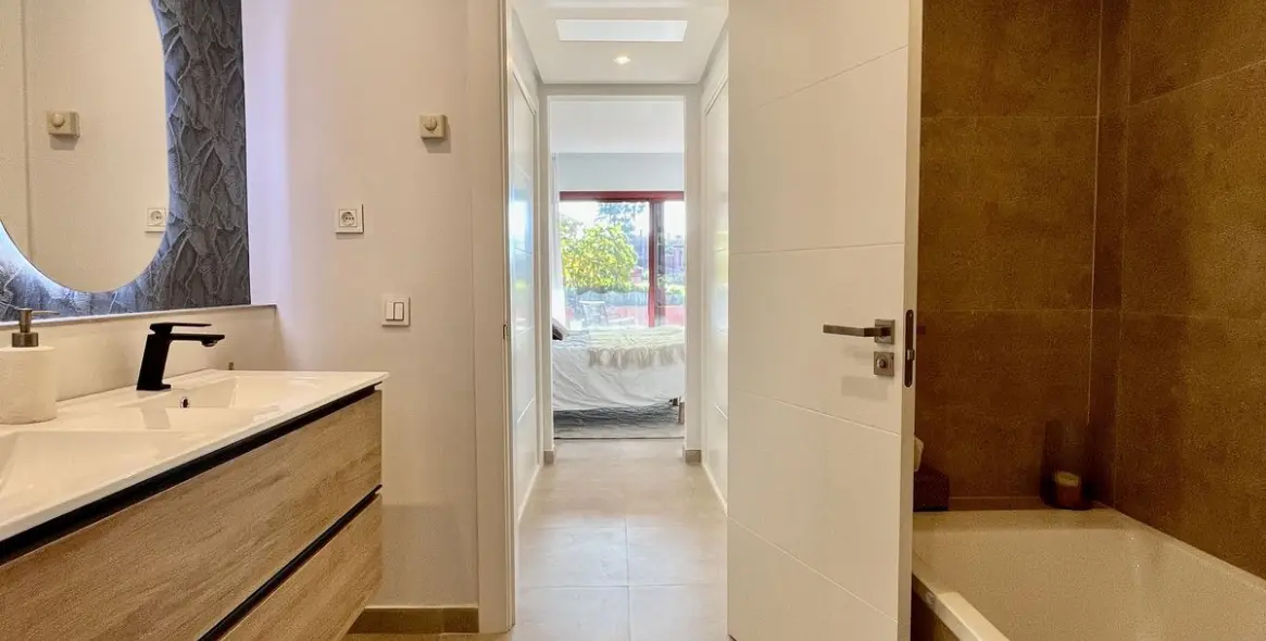 Продажа апартаментов на первом этаже в Estepona 23