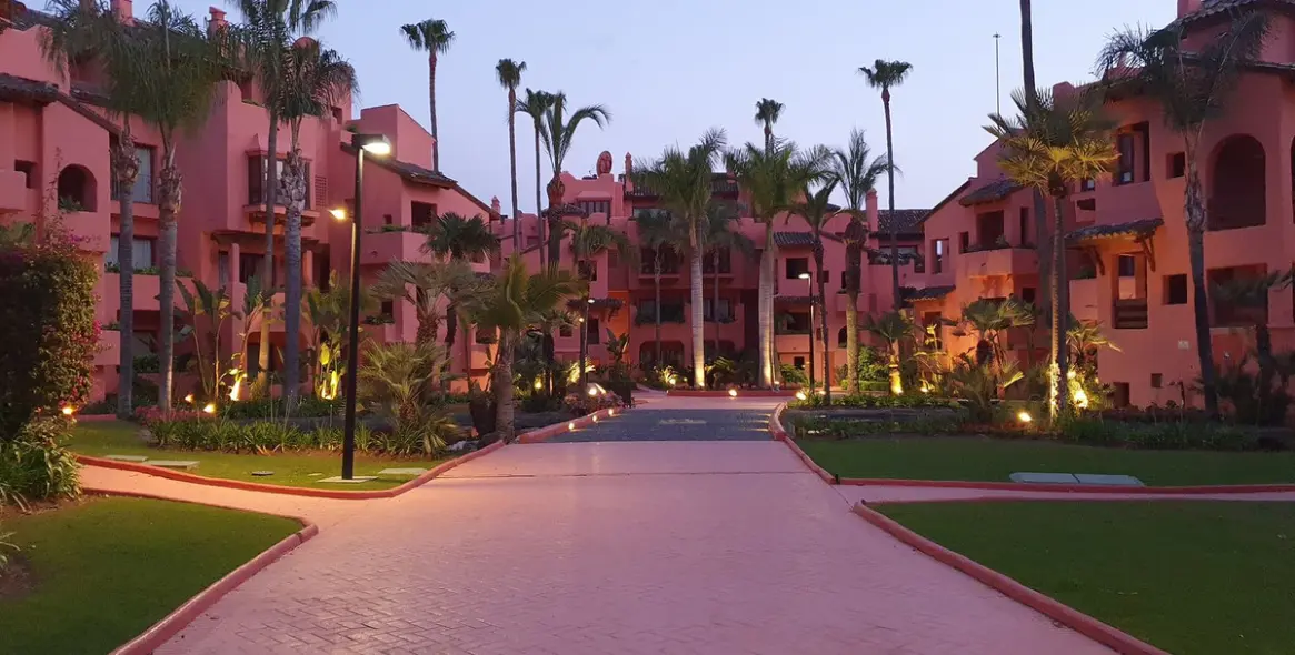 Продажа апартаментов на первом этаже в Estepona 35