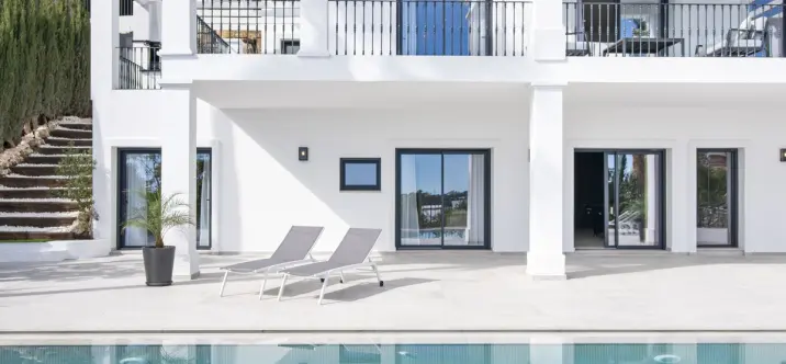 Продажа  отдельно стоящей виллы в Los Flamingos 2