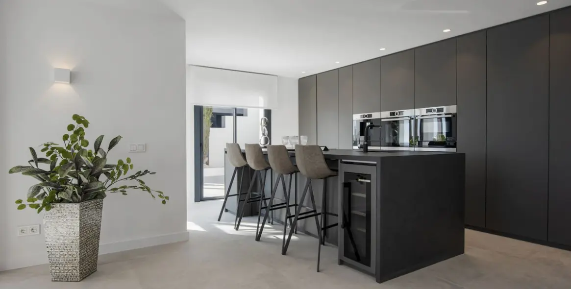 Sale of detached villa in Los Flamingos 30