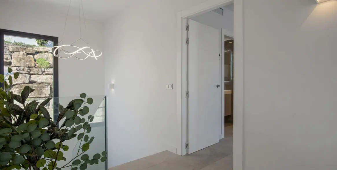 Sale of detached villa in Los Flamingos 51