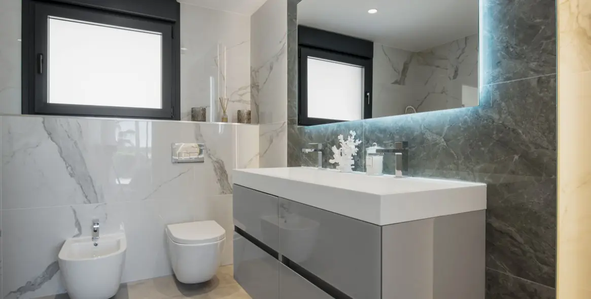 Sale of detached villa in Los Flamingos 56