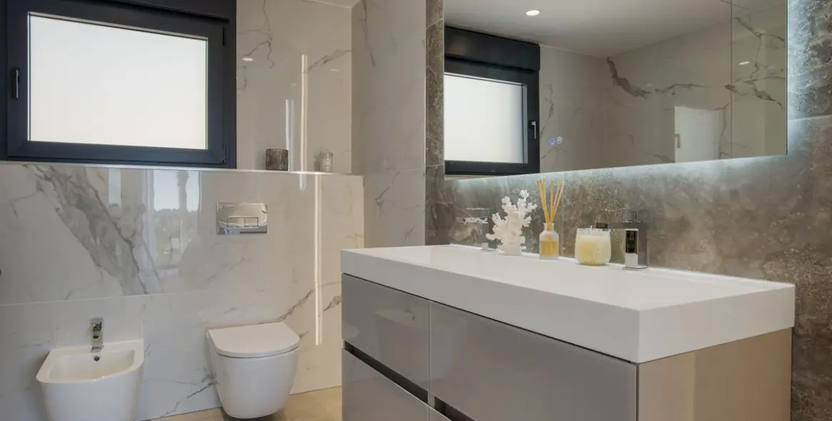 Sale of detached villa in Los Flamingos 64