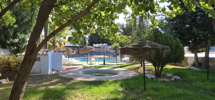 Venta de hotel en Cómpeta 4