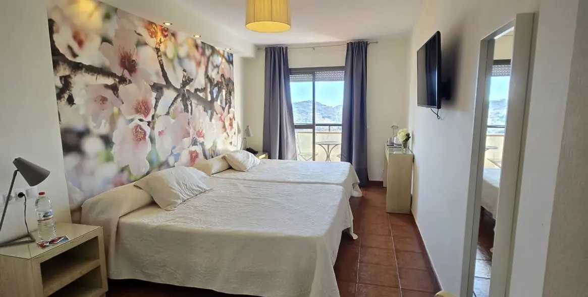 Продажа отеля в Cómpeta 7