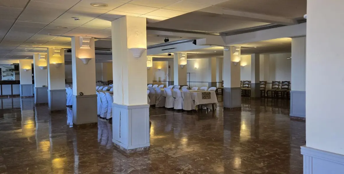 Продажа отеля в Cómpeta 11