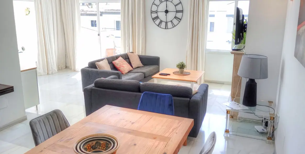 Alquiler a corto plazo de ático en Estepona 8