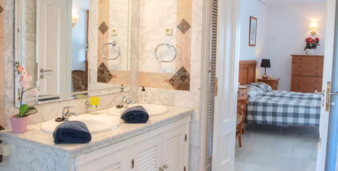 Alquiler a corto plazo de ático en Estepona 20