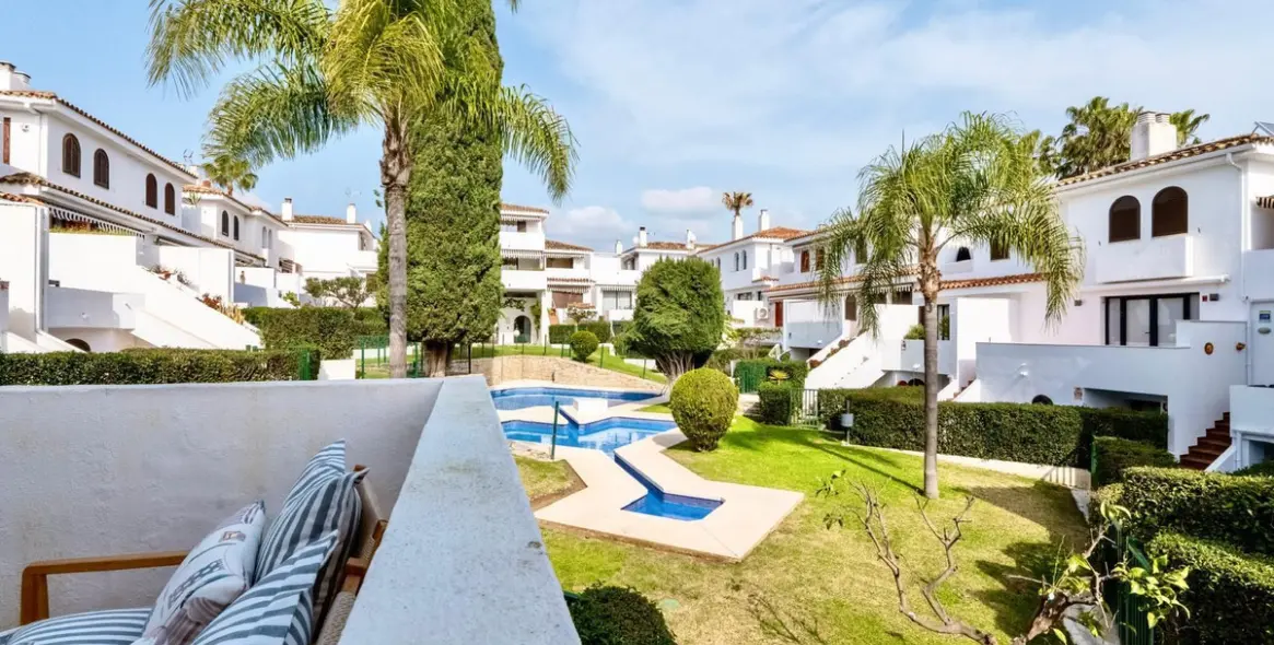 Долгосрочная аренда таунхауса в Cancelada 11