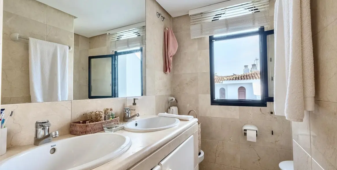 Долгосрочная аренда таунхауса в Cancelada 13