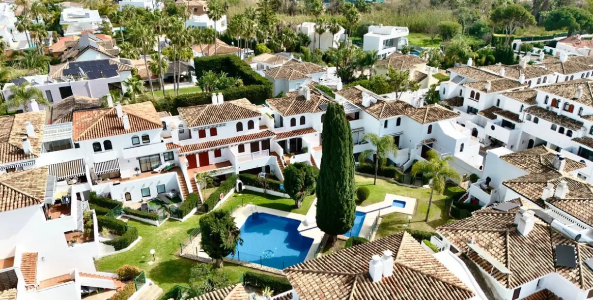 Долгосрочная аренда таунхауса в Cancelada 18