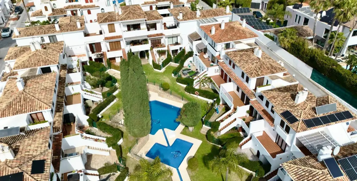 Долгосрочная аренда таунхауса в Cancelada 20