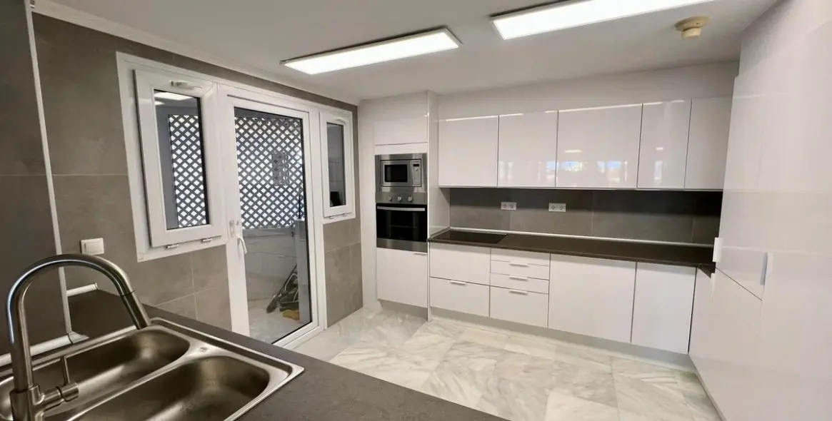 Long-term rent of ground floor apartment in The Golden Mile 9