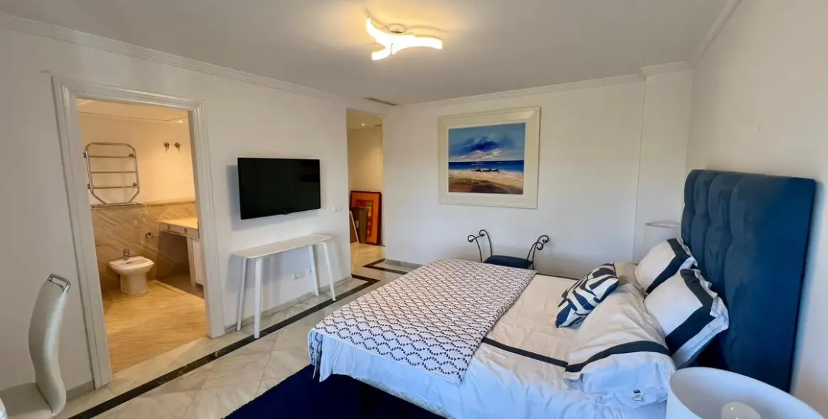 Long-term rent of ground floor apartment in The Golden Mile 16