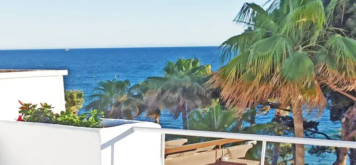 Краткосрочная аренда двухуровневого пентхауса в The Golden Mile 0