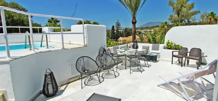 Short-term rent of penthouse duplex in The Golden Mile 2