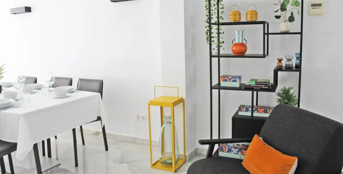 Short-term rent of penthouse duplex in The Golden Mile 19