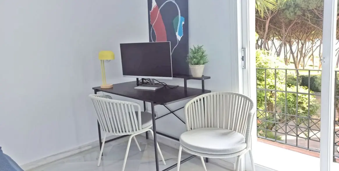 Short-term rent of penthouse duplex in The Golden Mile 31