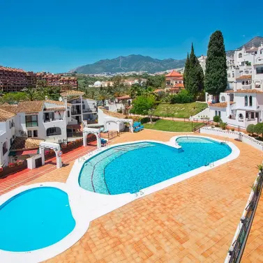 Sale of middle floor apartment in Benalmadena