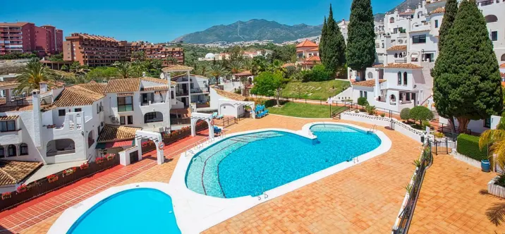 Sale of middle floor apartment in Benalmadena 0