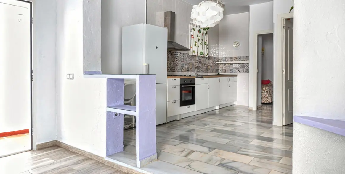 Sale of middle floor apartment in Benalmadena 3