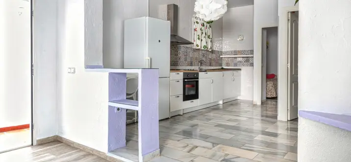 Sale of middle floor apartment in Benalmadena 2