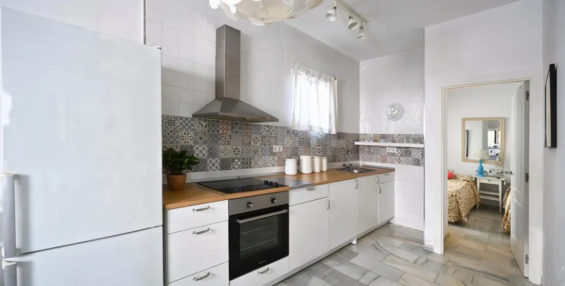 Sale of middle floor apartment in Benalmadena 7