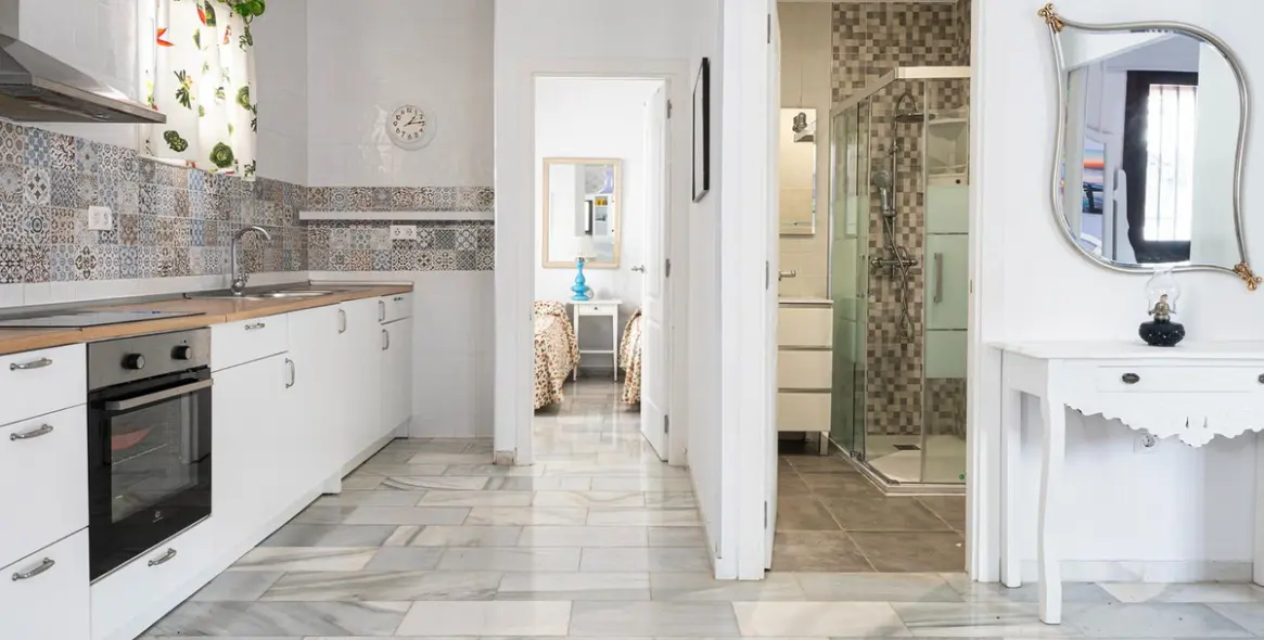 Sale of middle floor apartment in Benalmadena 8