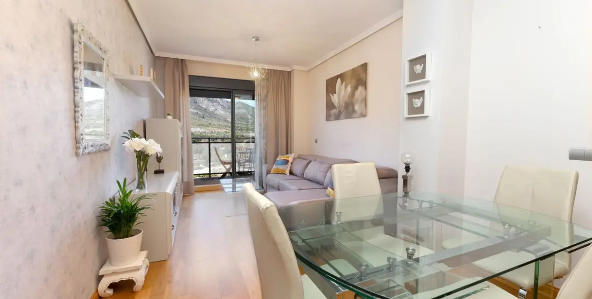 Продажа апартаментов на среднем этаже в Torremolinos 1