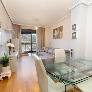 Sale of middle floor apartment in Torremolinos