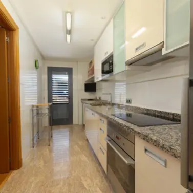 Sale of middle floor apartment in Torremolinos