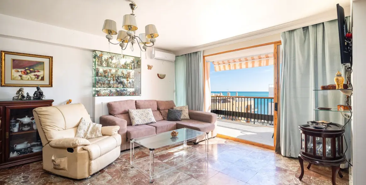 Продажа апартаментов на среднем этаже в Fuengirola 1