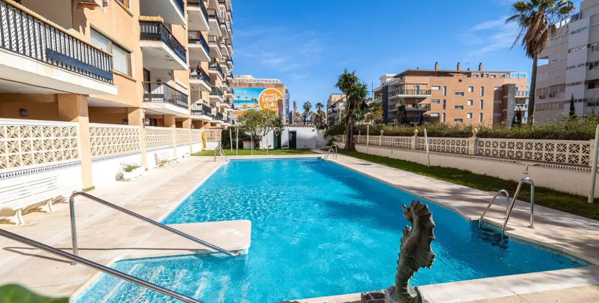 Продажа апартаментов на среднем этаже в Fuengirola 2