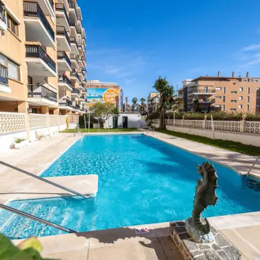 Venta de apartamento en planta media en Fuengirola