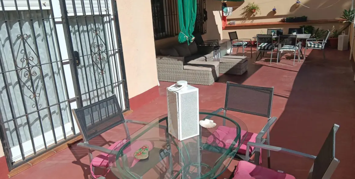 Продажа апартаментов на среднем этаже в Estepona 16