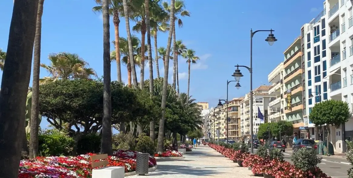 Продажа апартаментов на среднем этаже в Estepona 25