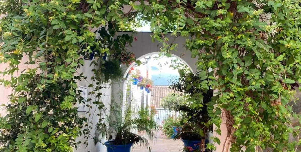 Продажа апартаментов на среднем этаже в Estepona 26