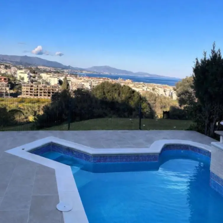 Venta de apartamento en planta baja en Manilva