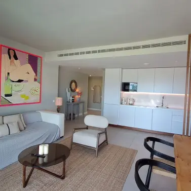 Sale of middle floor apartment in Calanova Golf