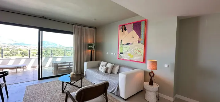 Sale of middle floor apartment in Calanova Golf 4