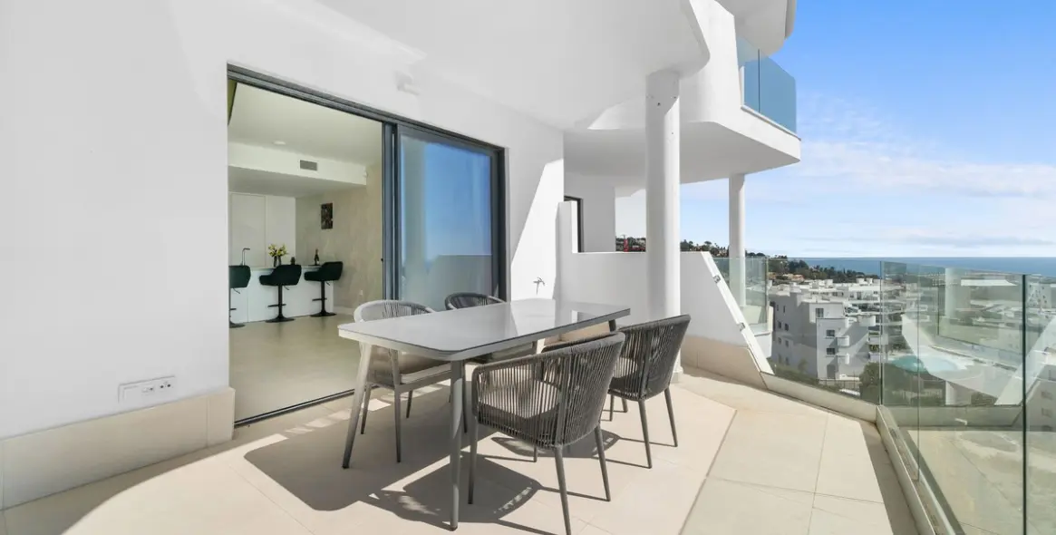 Продажа апартаментов на среднем этаже в Fuengirola 1